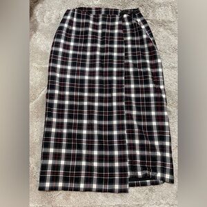 Charter Club Plaid Long Women’s Skirt Sz 16 Fits Sz 14-12